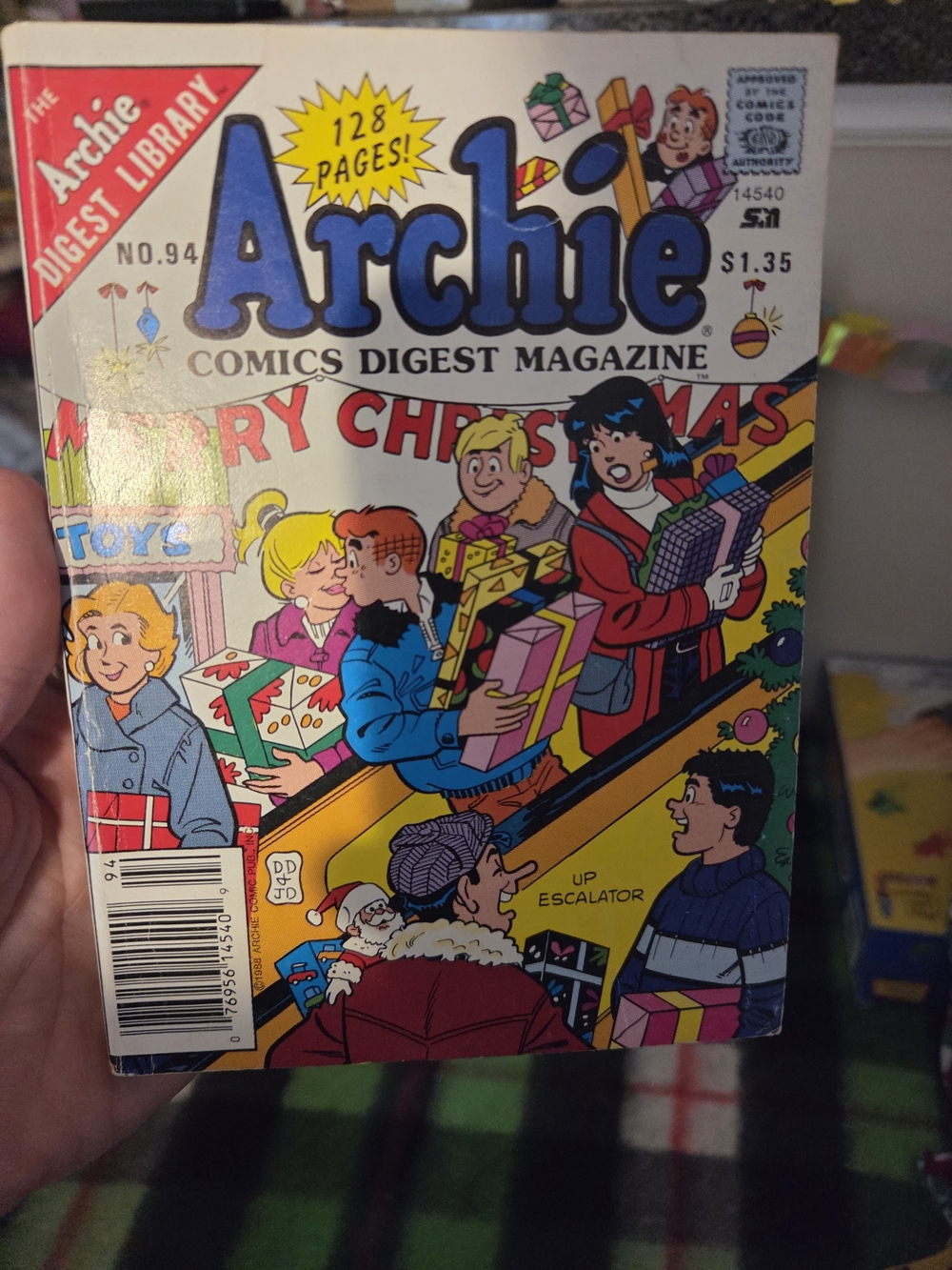 Archie Comics Digest Magazine - Merry Christmas Cover Archie 1988 Christmas